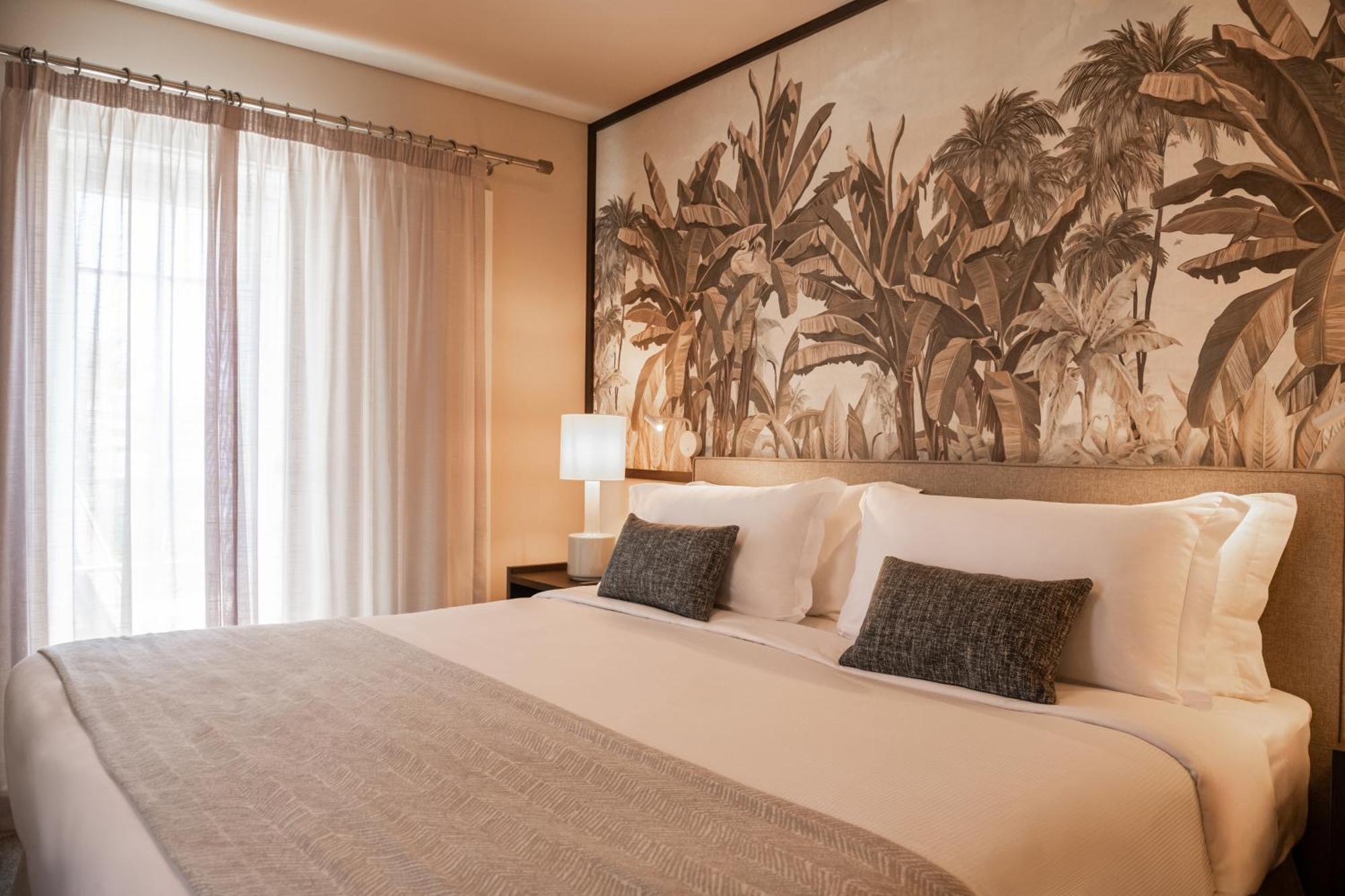 Domes Lake Algarve, Autograph Collection Vilamoura Exterior foto A bedroom at the hotel